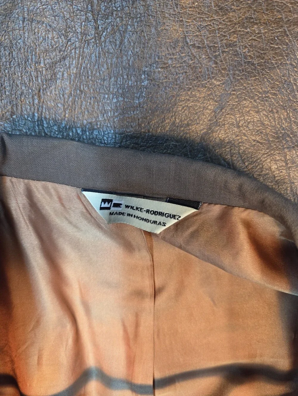 Wool Blend Suit Jacket And Pants With 100% Silk Tie